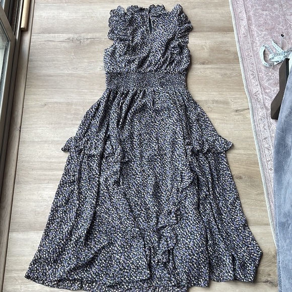 Lulu’s Evalina Black Floral Print Mock Neck Midi Dress - Picture 7 of 9